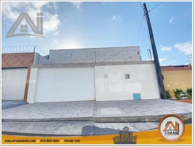 Casa com 3 Quartos à venda, 200m² no Engenheiro Luciano Cavalcante, Fortaleza