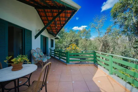 Casa de Condomínio com 3 Quartos à venda, 270m² no Jardim Sabiá, Cotia