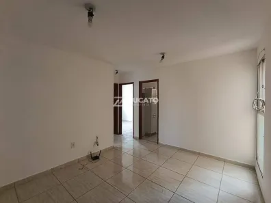 Apartamento com 2 Quartos para alugar, 46m² no Mercês, Uberaba