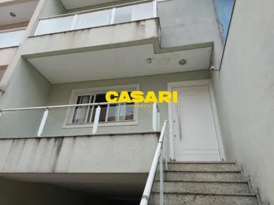 Sobrado com 3 Quartos à venda, 246m² no Santa Terezinha, São Bernardo do Campo