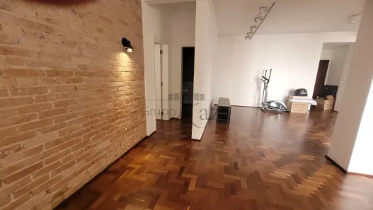 Apartamento com 2 Quartos para alugar, 198m² no Santa Cecília, São Paulo