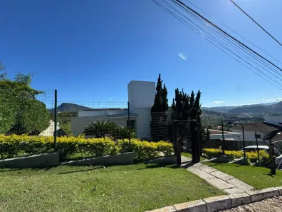 Casa com 3 Quartos à venda, 340m² no Vila do Ouro, Nova Lima