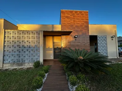 Fazenda/Sítio com 3 Quartos à venda, 170m² no Setor Central, Aragoiânia