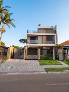 Sobrado com 3 Quartos à venda, 135m² no Xaxim, Curitiba