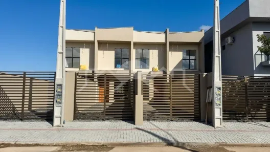 Casa com 2 Quartos à venda, 74m² no Vila Nova, Joinville