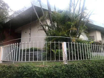 Sala Comercial com 3 Quartos para alugar, 278m² no Três Figueiras, Porto Alegre