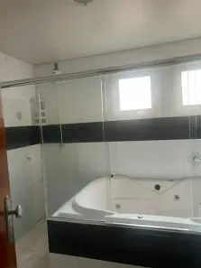 Casa de Condomínio com 4 Quartos para alugar, 190m² no Flores, Manaus