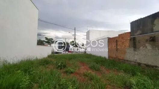 à venda, 300m² no Granada, Uberlândia