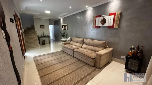 Sobrado com 5 Quartos à venda, 260m² no Cidade São Francisco, São Paulo