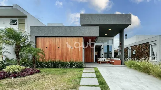 Casa com 4 Quartos à venda, 200m² no XANGRI-LÁ, Xangri-lá