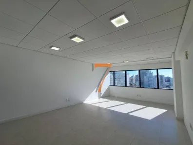 Sala Comercial para alugar, 44m² no Estreito, Florianópolis