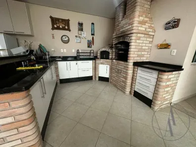 Casa de Condomínio com 3 Quartos à venda, 340m² no Aparecidinha, Sorocaba
