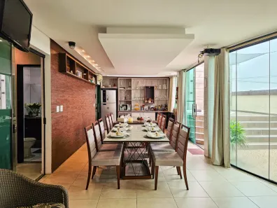 Casa de Condomínio com 3 Quartos à venda, 250m² no Parque 10 de Novembro, Manaus