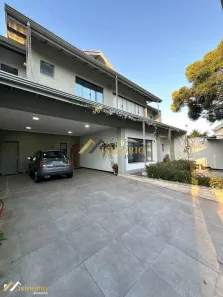 Sobrado com 3 Quartos à venda, 461m² no Jardim Social, Curitiba