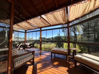 Casa de Condomínio com 4 Quartos para alugar, 350m² no Linha Araripe, Gramado