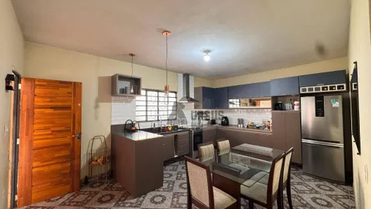 Casa com 2 Quartos à venda, 190m² no Campos Elíseos, Taubaté