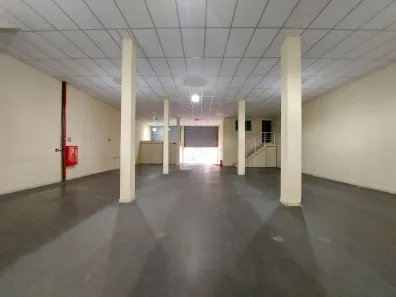 Galpão/Depósito/Armazém para alugar, 300m² no Jardim Santo Elias, São Paulo