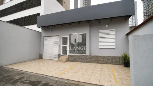 Imóvel Comercial com 1 Quarto para alugar, 148m² no Cambuí, Campinas