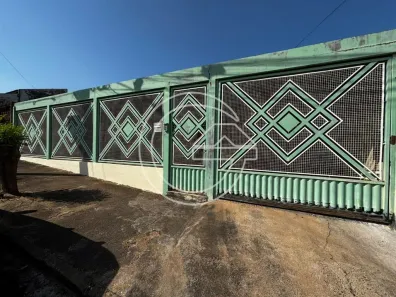 Casa com 3 Quartos à venda, 99m² no Centro, Marília