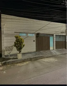 Casa com 4 Quartos à venda, 200m² no Arapoanga, Brasília