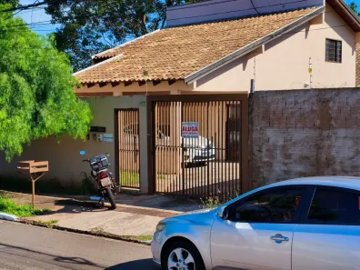Casa de Condomínio com 3 Quartos para alugar, 150m² no Monte Castelo, Campo Grande