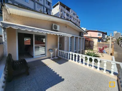 Casa com 3 Quartos à venda, 120m² no Centro, Florianópolis