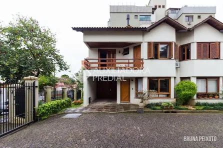 Casa de Condomínio com 3 Quartos à venda, 233m² no Tristeza, Porto Alegre