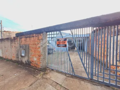 Casa com 3 Quartos à venda, 151m² no Jardim Jockey Clube, São Carlos