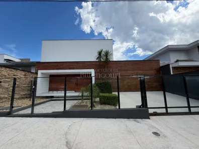 Casa com 4 Quartos à venda, 330m² no Saguaçu, Joinville