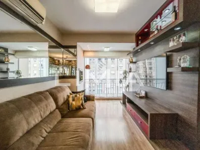 Apartamento com 2 Quartos à venda, 62m² no Vila Ipiranga, Porto Alegre