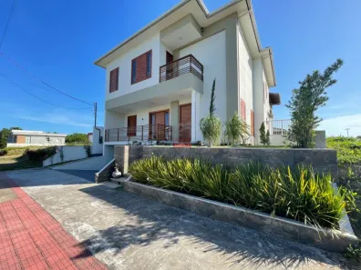 Casa de Condomínio com 4 Quartos à venda, 385m² no Manguinhos, Serra