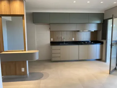 Apartamento com 3 Quartos para alugar, 95m² no Morada da Colina, Uberlândia
