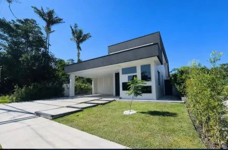Casa de Condomínio com 3 Quartos à venda, 300m² no Ponta Negra, Manaus