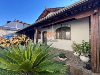 Casa com 4 Quartos à venda, 180m² no Arvoredo, Contagem