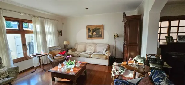 Sobrado com 3 Quartos para venda ou aluguel, 300m² no Indianópolis, São Paulo