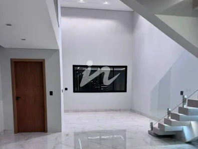 Sobrado com 4 Quartos à venda, 232m² no Bosque dos Buritis, Uberlândia