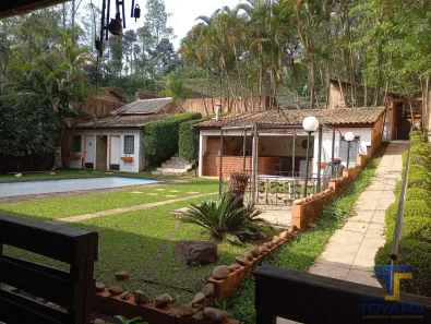 Casa com 4 Quartos à venda, 734m² no Jardim Marilu, Carapicuíba