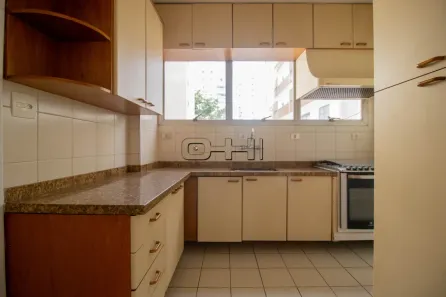 Apartamento com 2 Quartos para alugar, 109m² no Moema, São Paulo