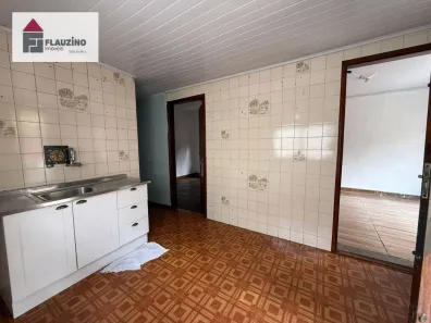 Casa com 2 Quartos para alugar, 150m² no Jardim Brasília, São Paulo