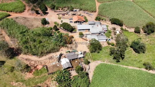 Fazenda/Sítio com 4 Quartos à venda, 27000m² no , Itatiaiuçu