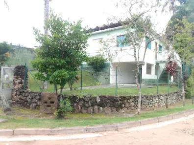 Sobrado com 2 Quartos à venda, 100m² no Balneário Gardem Mar, Caraguatatuba