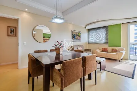 Apartamento com 2 Quartos para alugar, 93m² no Centro, Curitiba