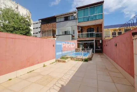Casa com 3 Quartos para alugar, 100m² no Recreio dos Bandeirantes, Rio de Janeiro