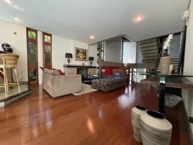 Sobrado com 4 Quartos à venda, 527m² no Bela Aliança, São Paulo