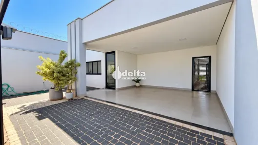Casa com 3 Quartos à venda, 150m² no Alto Umuarama, Uberlândia