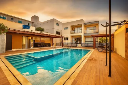 Casa de Condomínio com 4 Quartos à venda, 450m² no São Pedro, Juiz de Fora