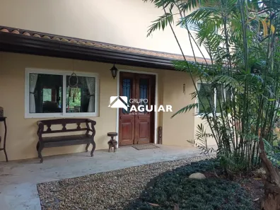 Casa de Condomínio com 5 Quartos à venda, 370m² no Chácaras Alpina, Valinhos