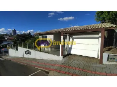 Casa com 3 Quartos à venda, 170m² no Maria Goretti, Chapecó