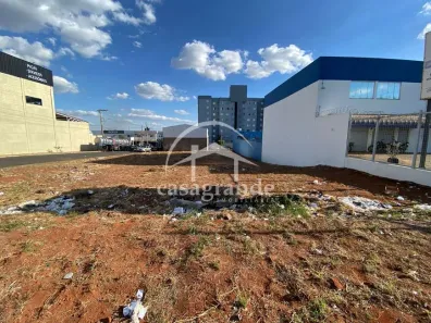 Lote/Terreno para alugar, 600m² no Nossa Senhora das Graças, Uberlândia