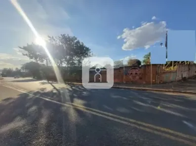 Lote/Terreno à venda, 1595m² no Santa Mônica, Uberlândia